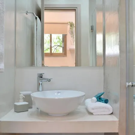 Niriis Sea View Melite 아파트
