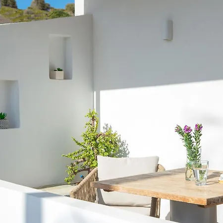 Niriis Sea View Melite * Батси